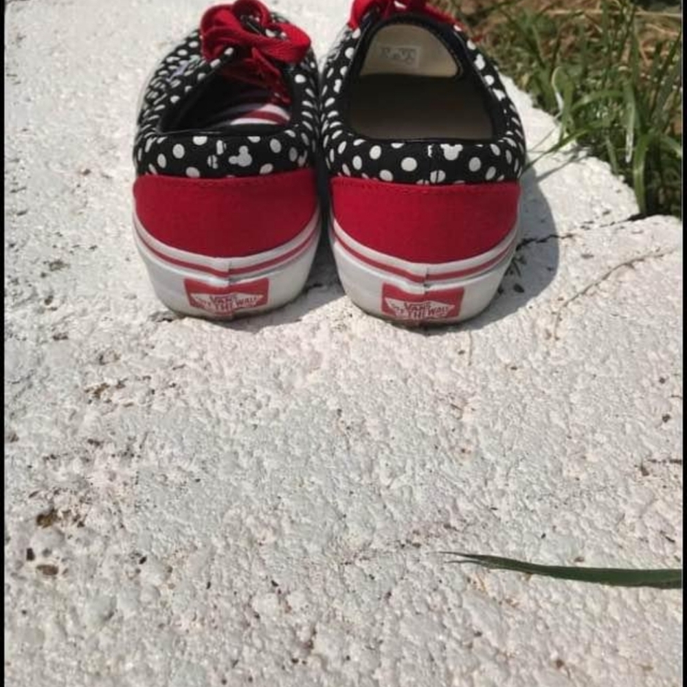 Disney Vans - Picture 4 of 5
